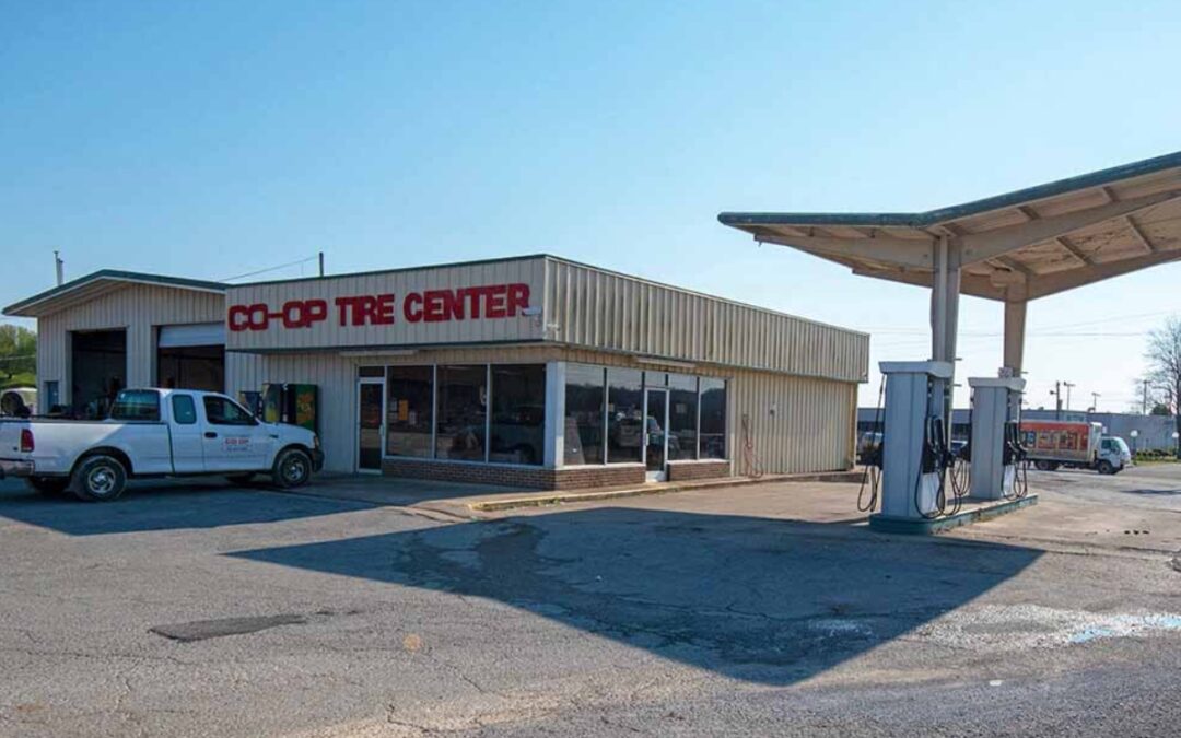 Lincoln Farmers Co-op: Keeping neighbors moving