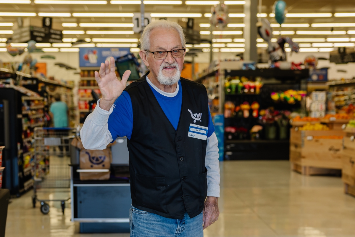 Randal Davis: The neighbor behind the counter