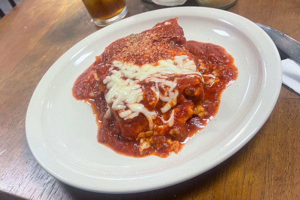 Angelo’s Italian Restaurant: Enjoy Italian cuisine that you can’t refuse