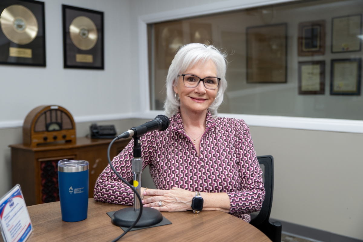 Susie James: Three chords, the truth, and a woman behind the signal