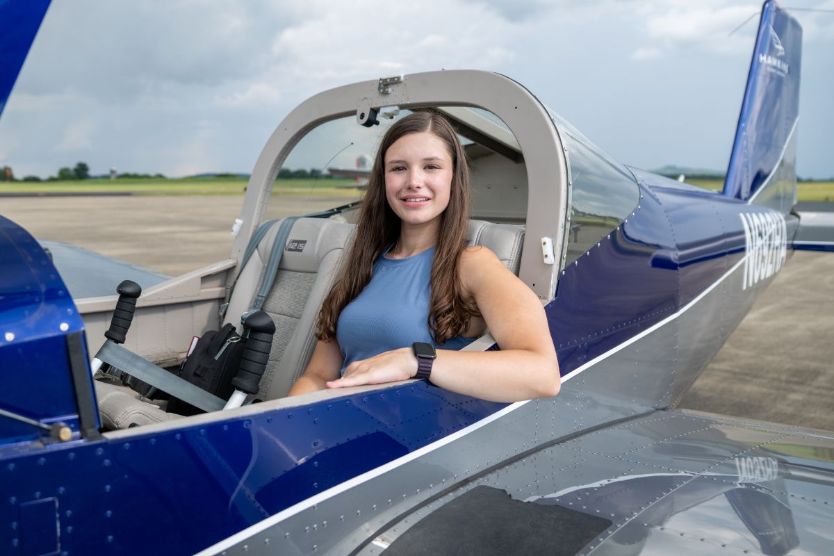 Clara Grace Sanders: From cookies to cockpits