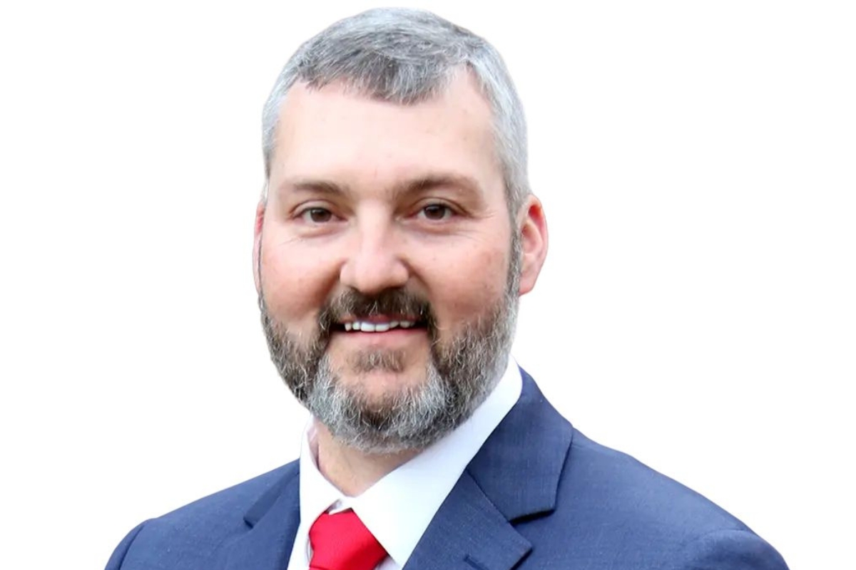 Nikia Elliott: Experience rooted in service