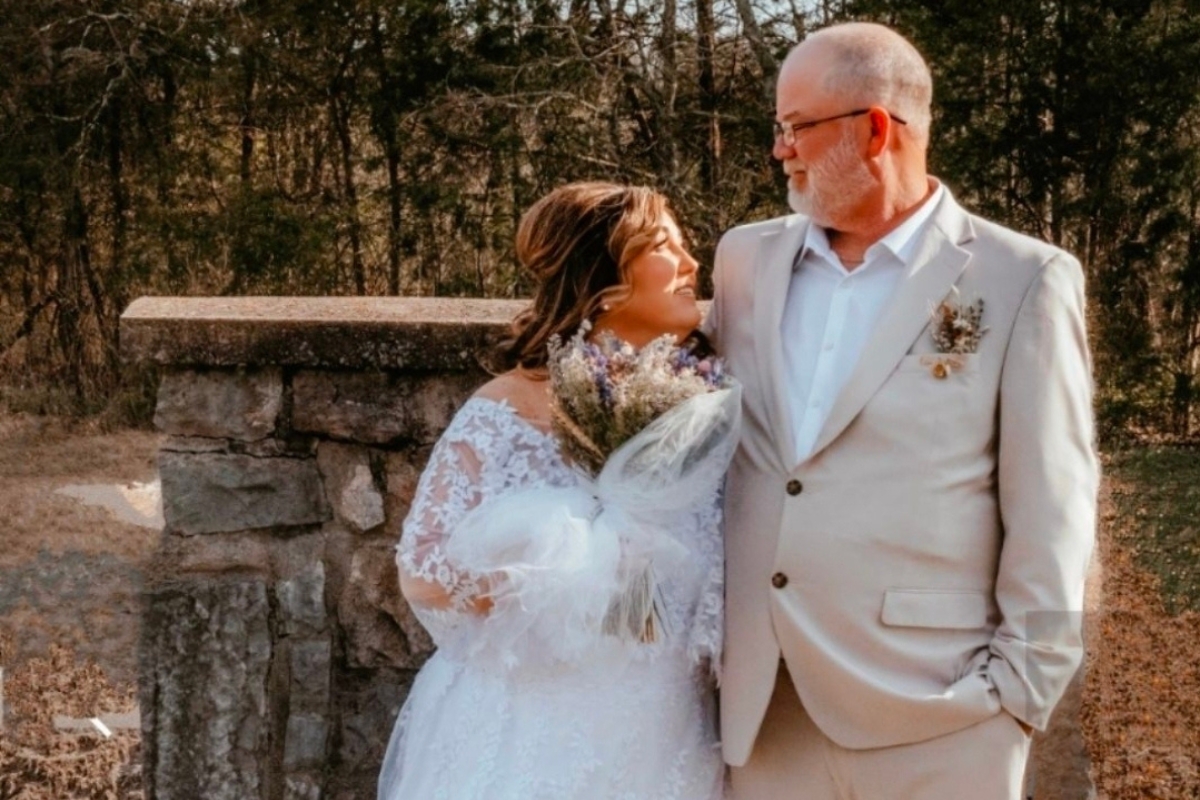 The Sanders and Davis families: When moonshine met mercy
