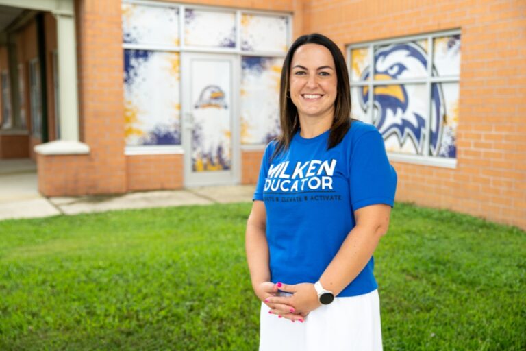 Holly Logan: Building bridges through language